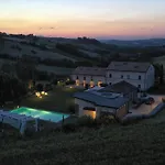 Il Gallo Senone Di Campagna 4* Senigallia