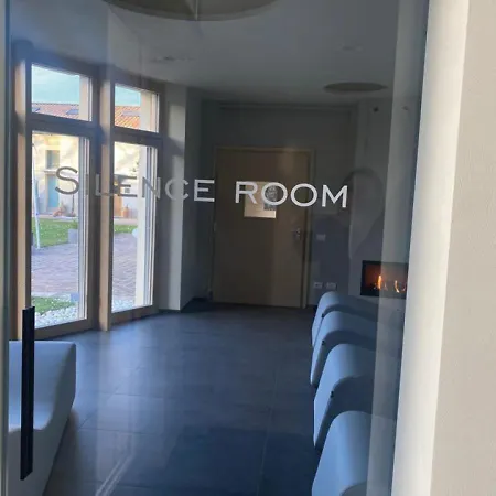 Resort Il Gallo Senone E 4*